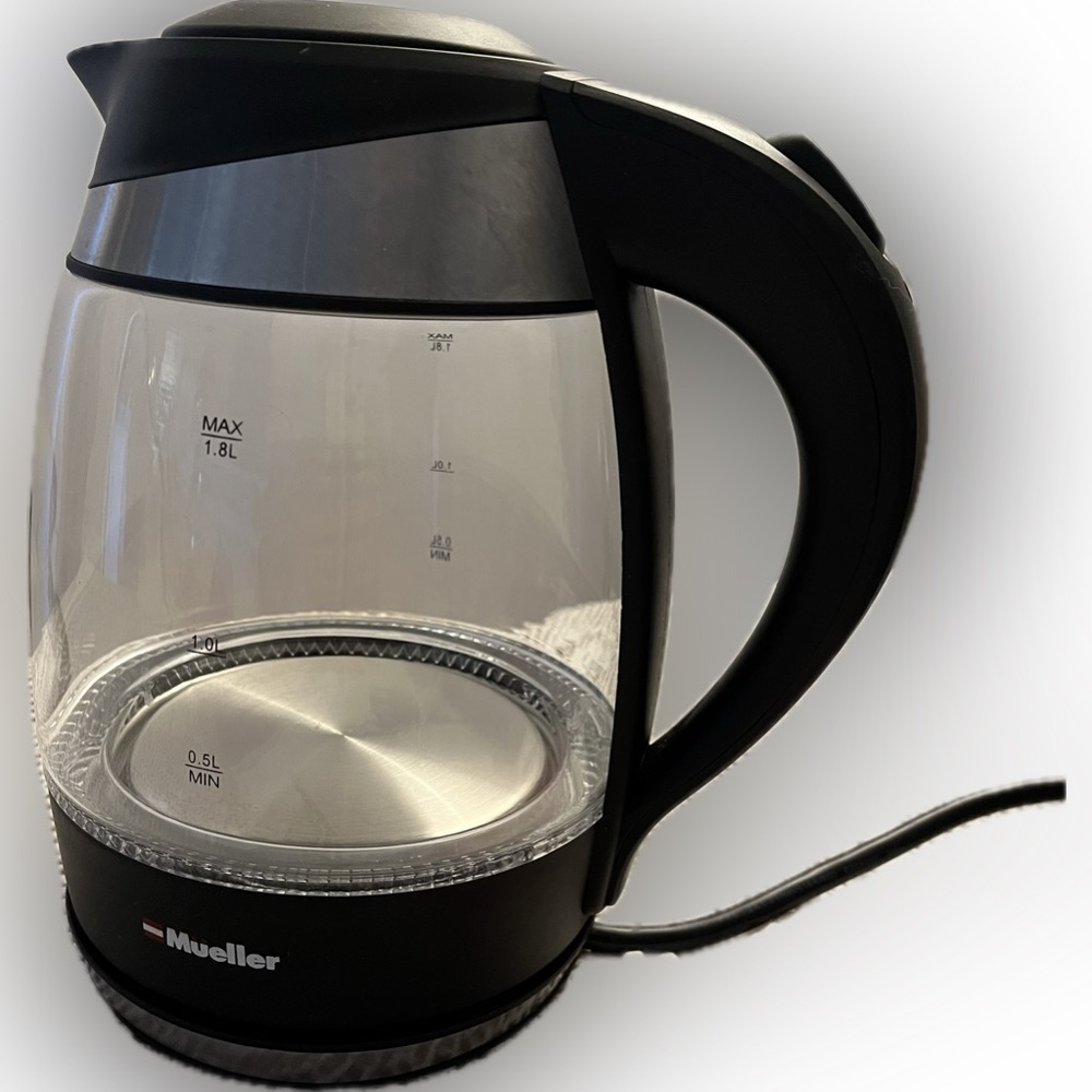 Mueller Ultra Kettle: Model No. M99S 1500W Electric Kettle with Speedboil Tech